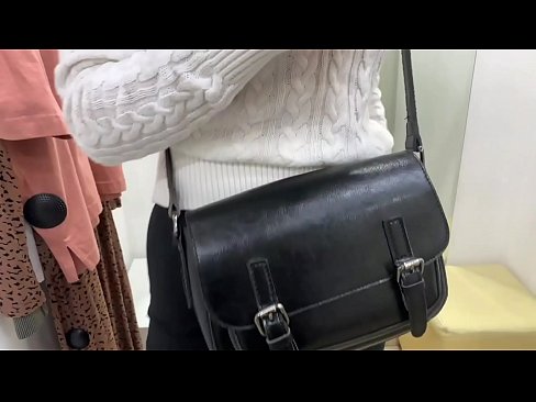 ❤️ Masturbasi umum tina jalang ngora FeralBerry sareng dildo di kamar pas ️ video bangsat  dina su.teenactivewear.ru ️❤